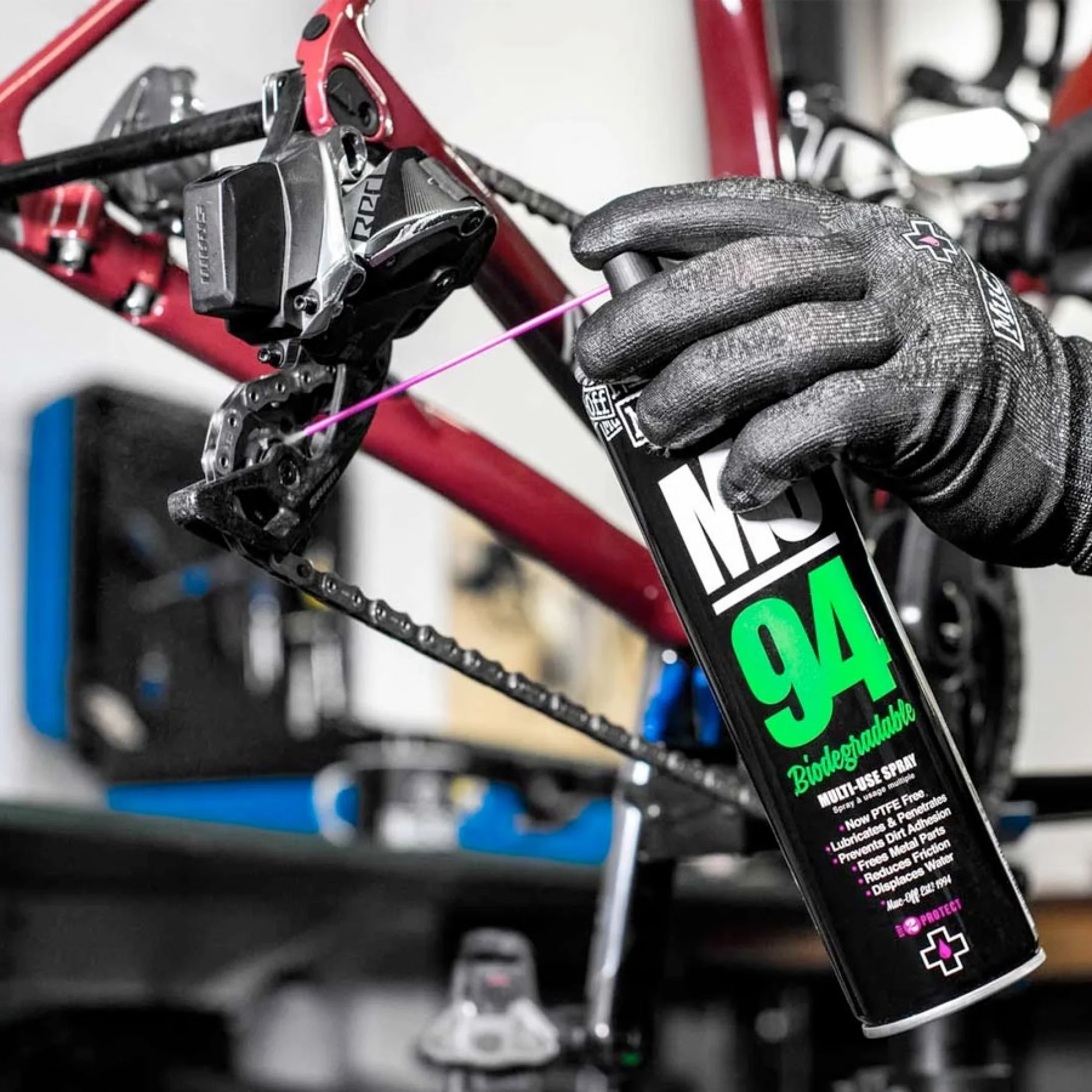 Muc-Off Mo-94 400ml Aerosol Lube - Image 3