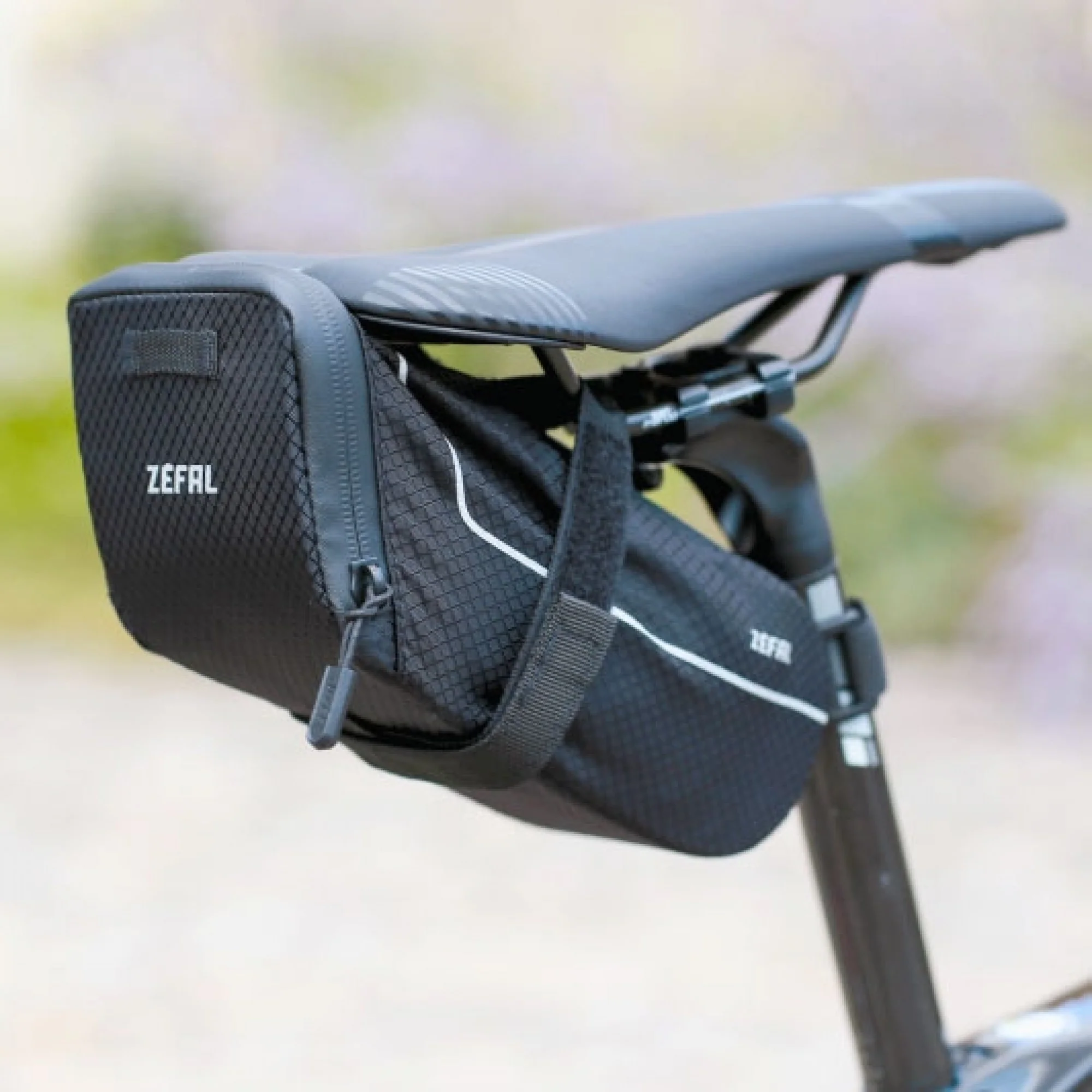 Zefal Z Light Pack Large Seat Bag - Image 4